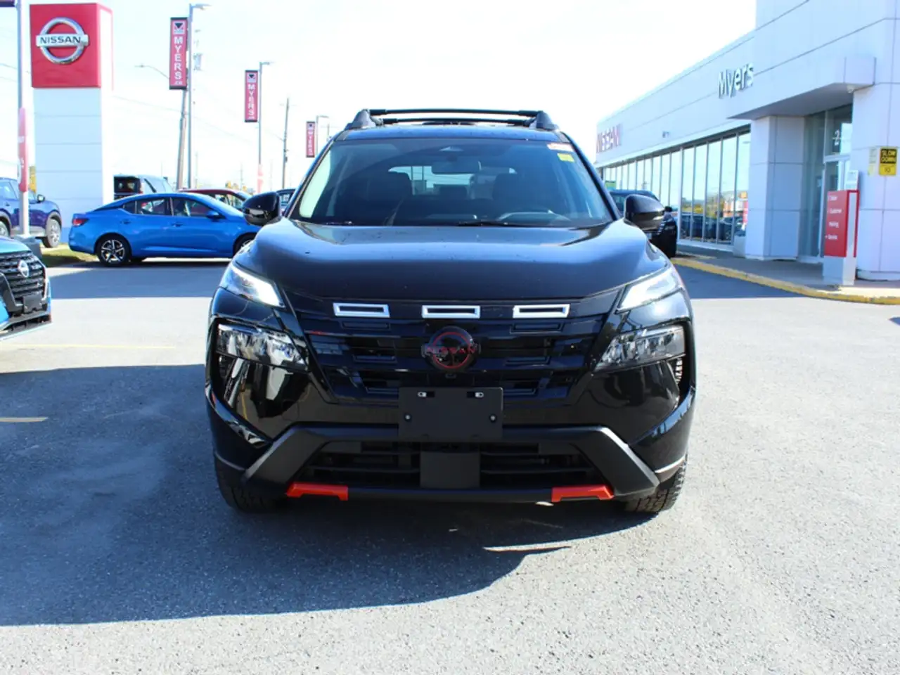 Nissan Rogue снимка Nissan Rogue