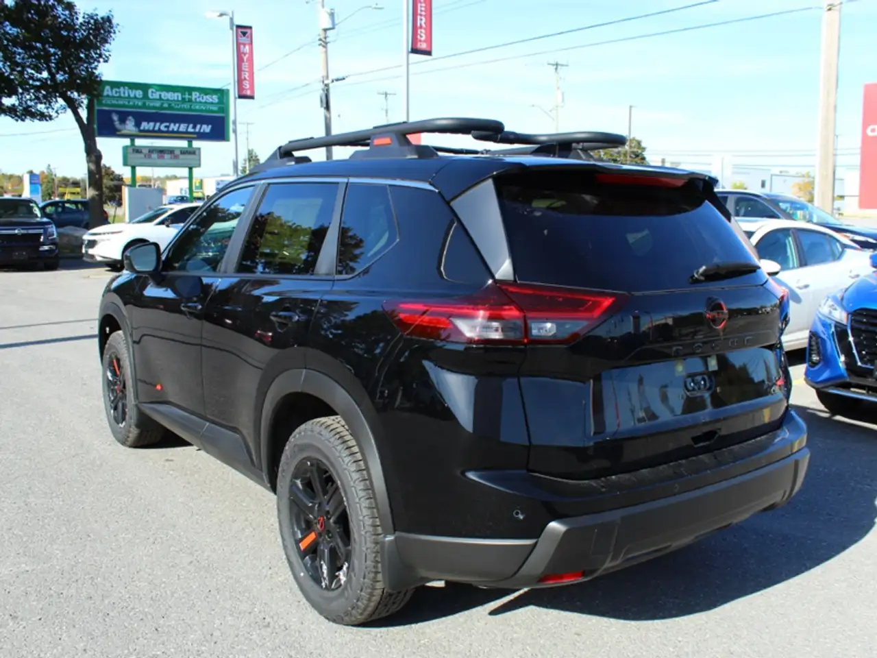 Nissan Rogue снимка Nissan Rogue