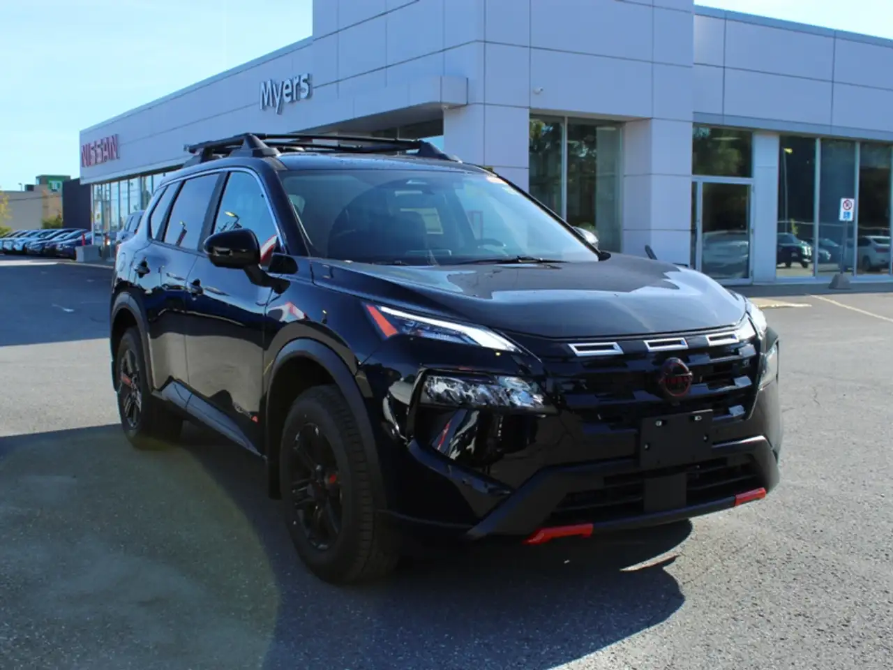 Nissan Rogue снимка Nissan Rogue