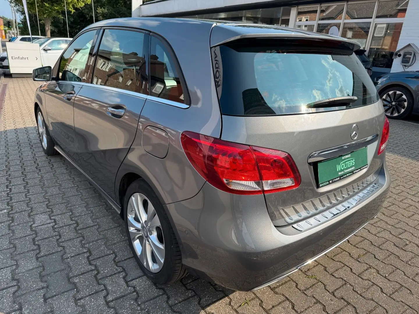 Mercedes-Benz B 180 B -Klasse NAVI,  PDC, SHZ,  BLUETOOTH Grey - 2