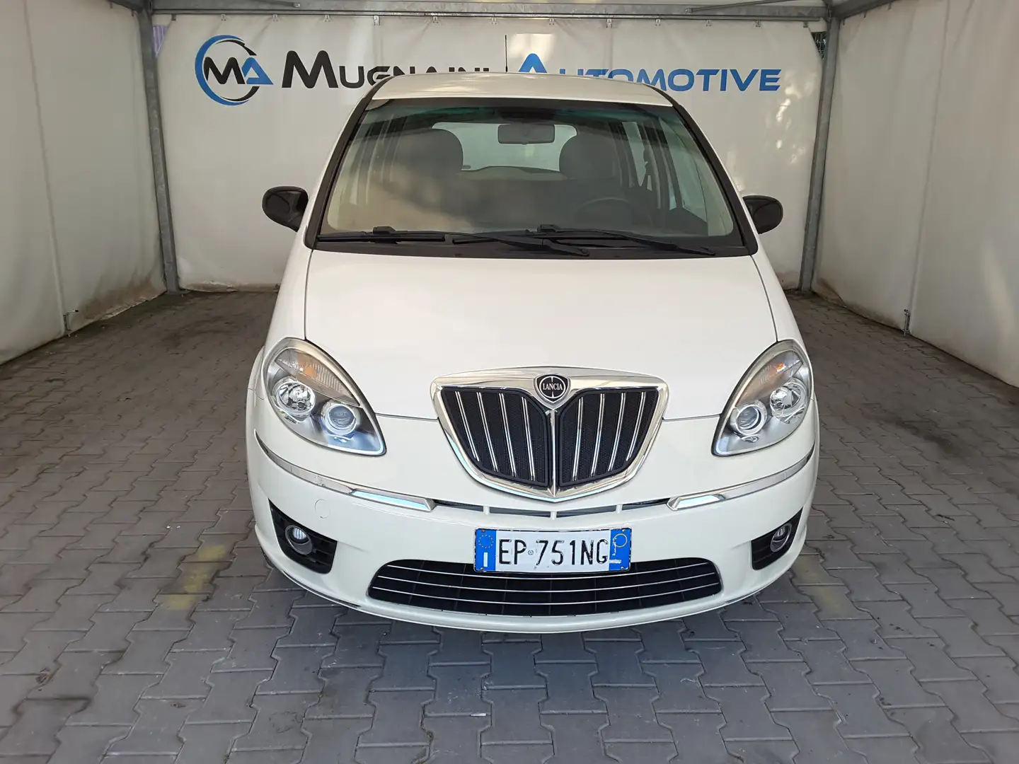 Lancia MUSA 1.4 8V Ecochic BIFUEL GPL Gold Weiß - 1