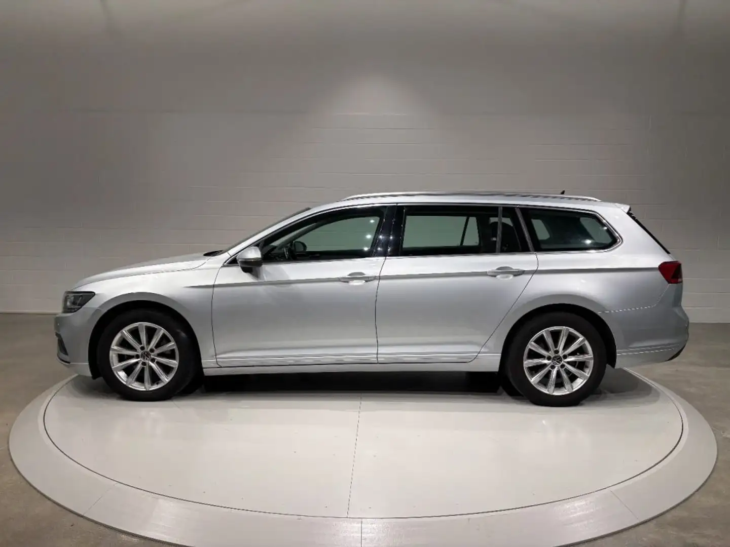 Volkswagen Passat Variant 2.0 TDI SCR EVO DSG Business PREZZO REALE Silber - 2