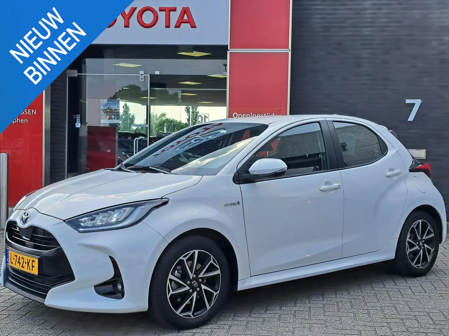 Toyota Yaris 1.5 Hybrid Dynamic ACHTERUITRIJCAMERA AIRCO ADAPTI Blanc - 1