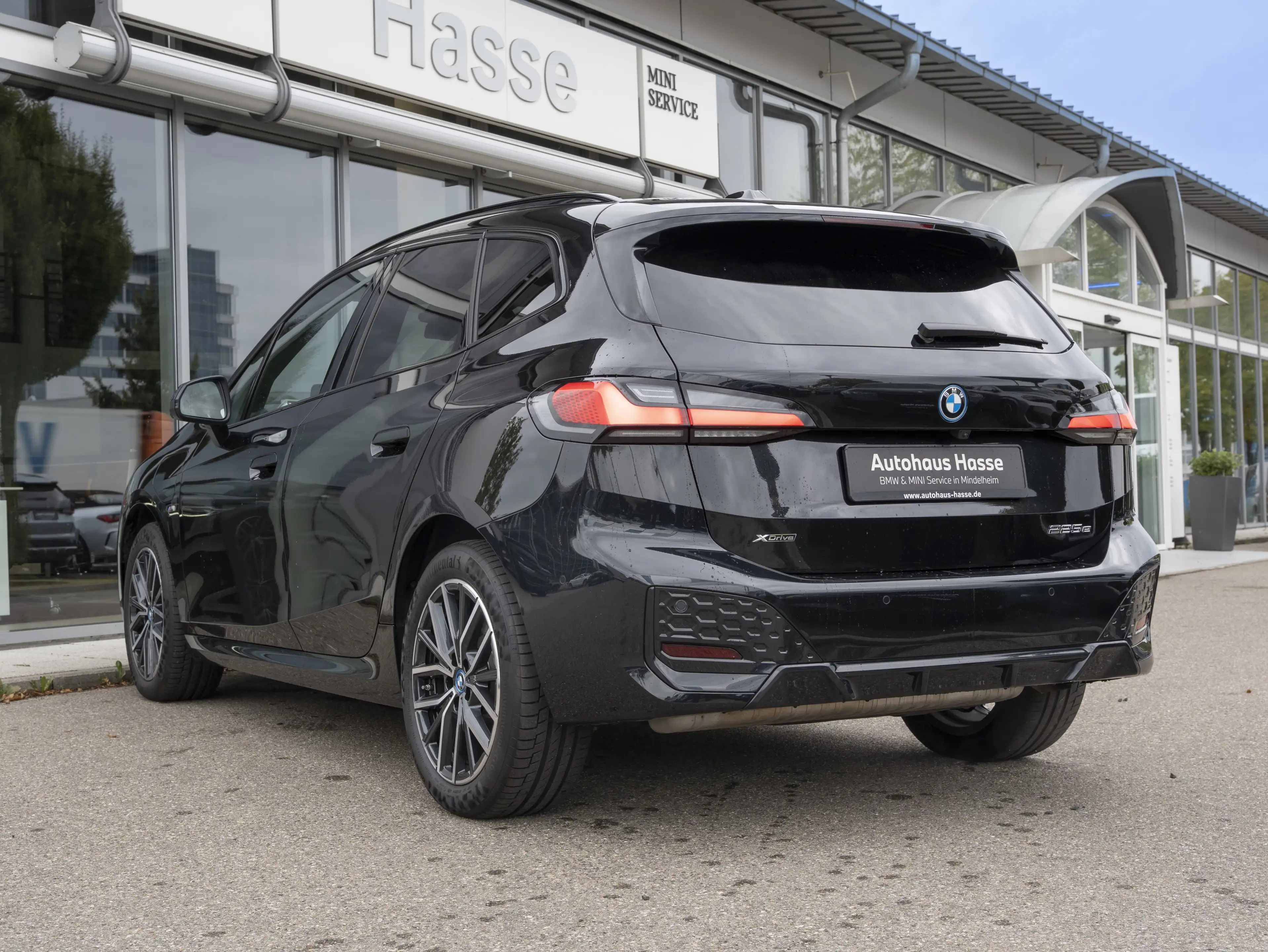 BMW 225 e xDrive Active Tourer M-Sport PANO DA+ 360° HUD — photo 2