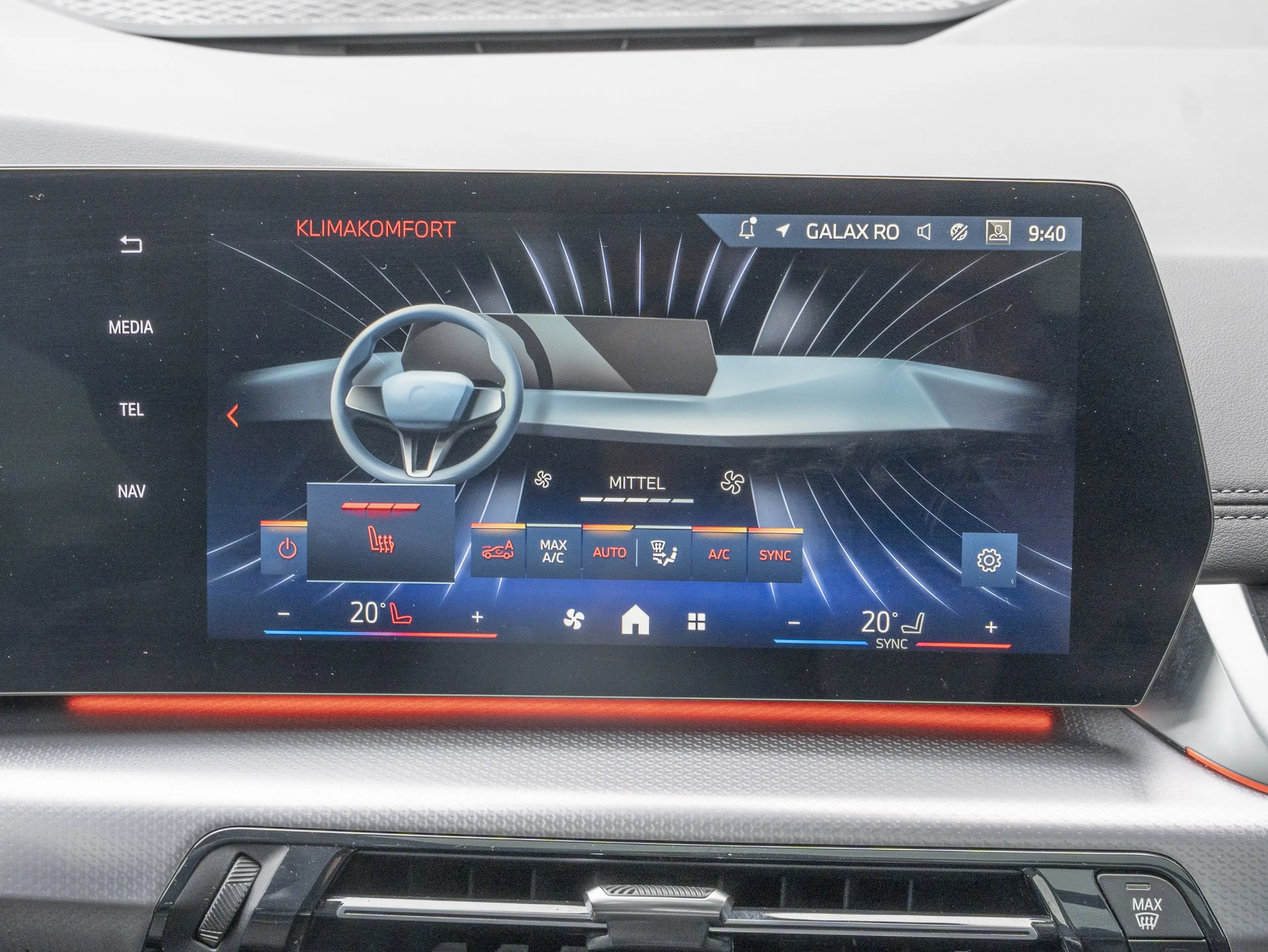BMW 225 e xDrive Active Tourer M-Sport PANO DA+ 360° HUD — photo 8
