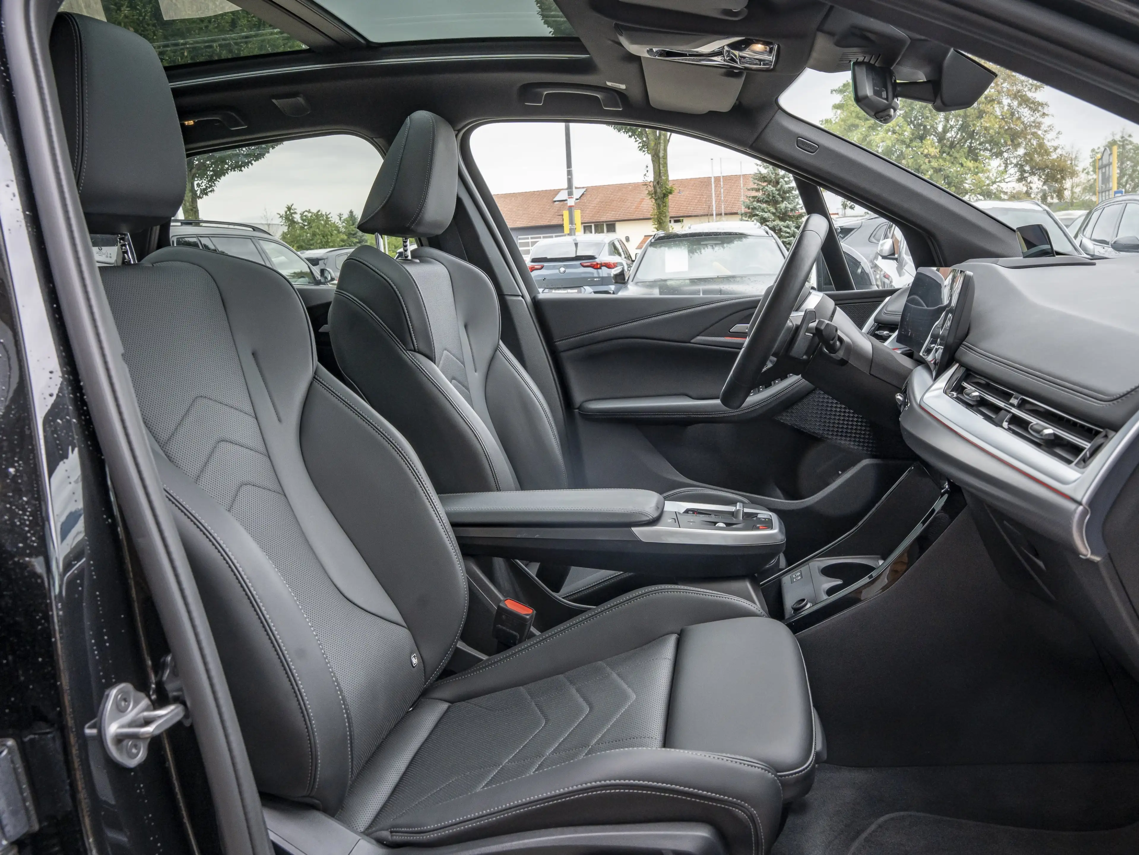 BMW 225 e xDrive Active Tourer M-Sport PANO DA+ 360° HUD — photo 3