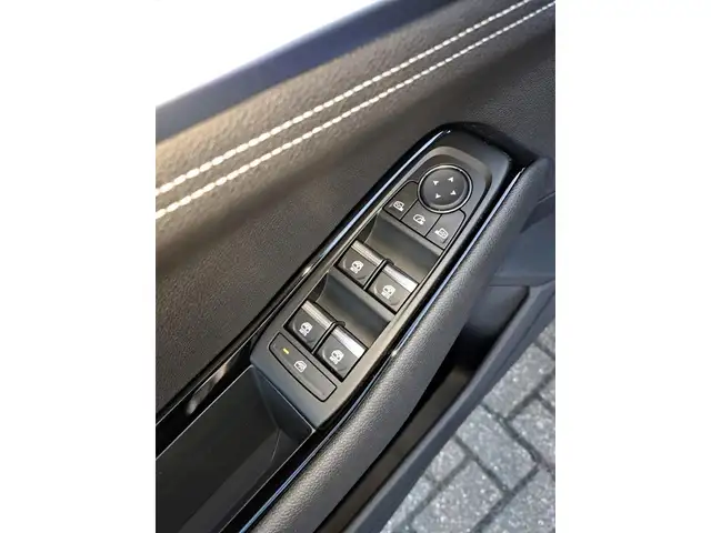 Renault Austral view 15
