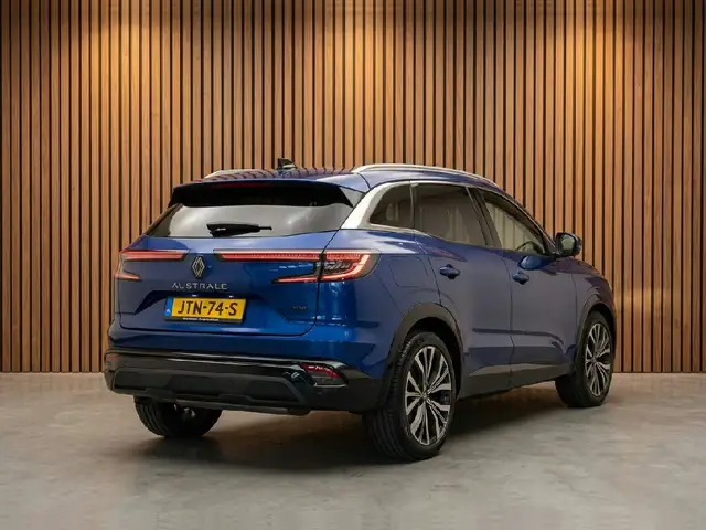 Renault Austral view 5