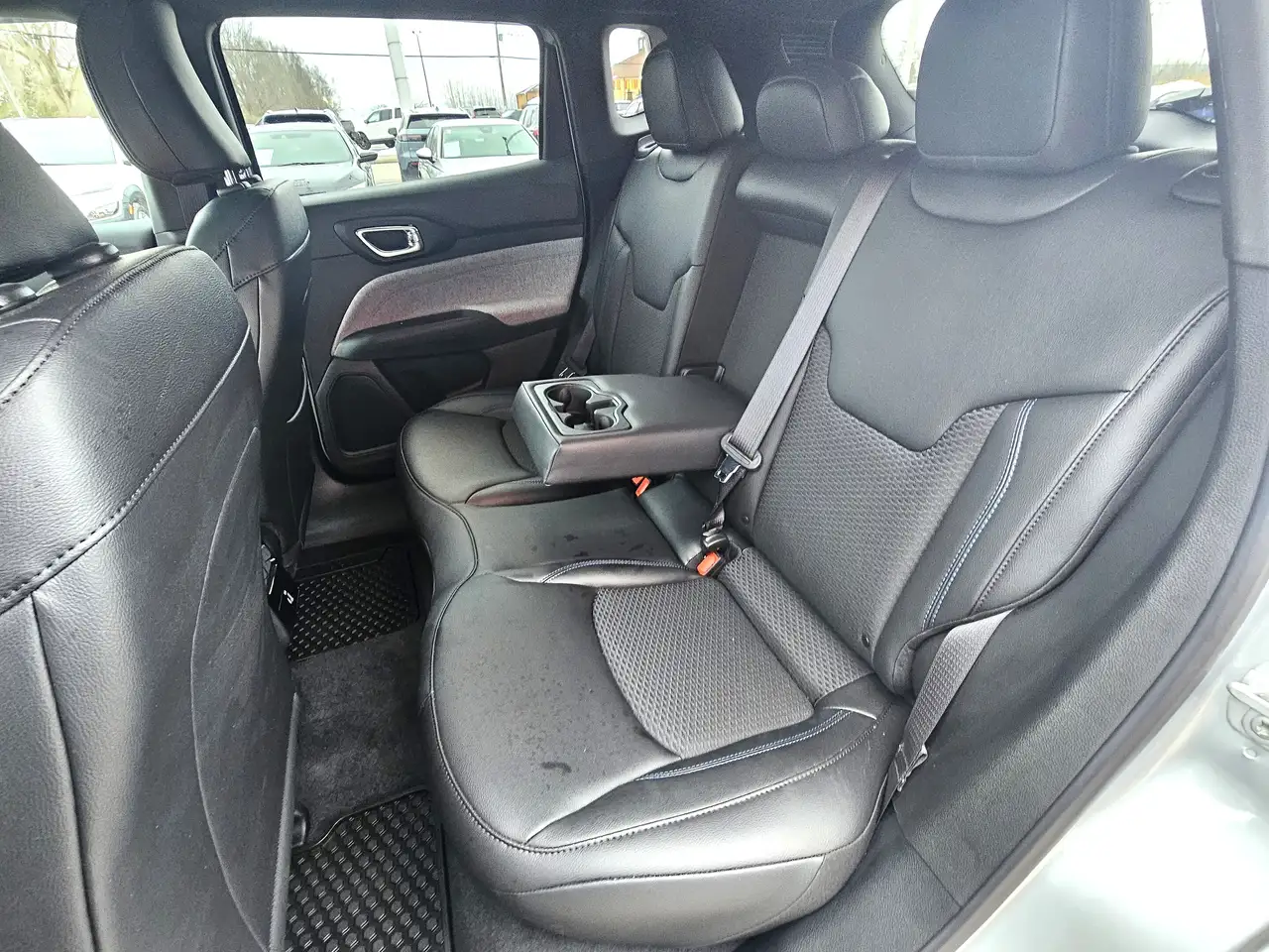 Jeep Compass снимка Jeep Compass