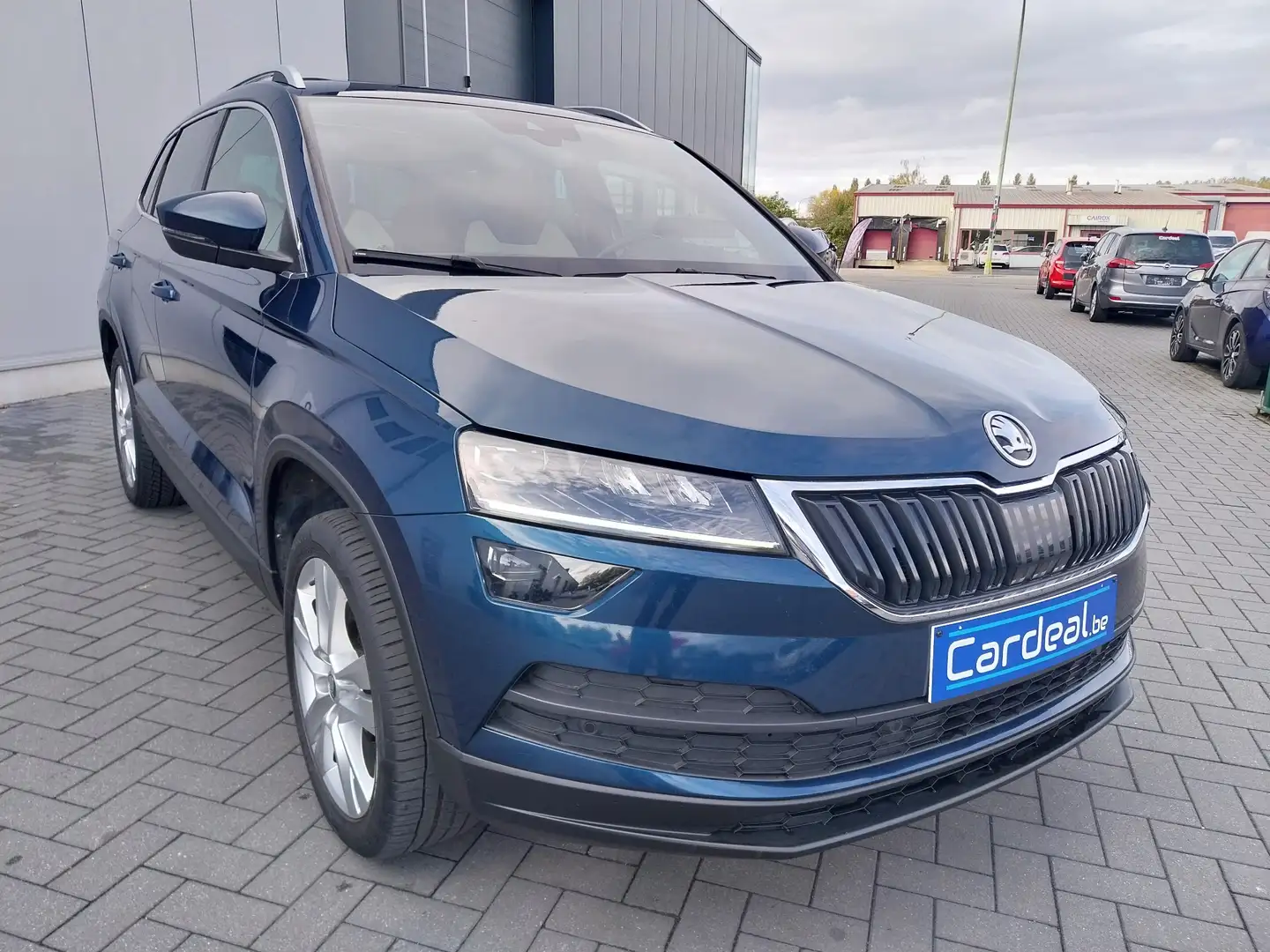 Skoda Karoq 1.6 CR TDi DSG/AUTOMATIQUE/TOIT.OUVRANT/GPS/ Bleu - 1