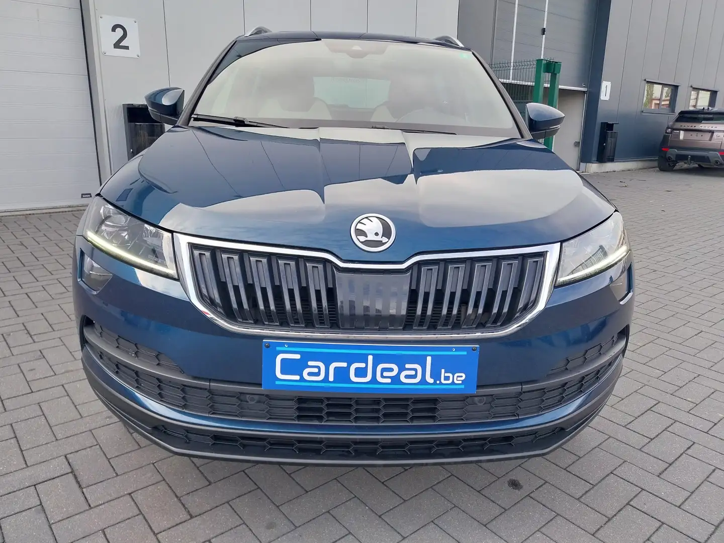 Skoda Karoq 1.6 CR TDi DSG/AUTOMATIQUE/TOIT.OUVRANT/GPS/ Bleu - 2