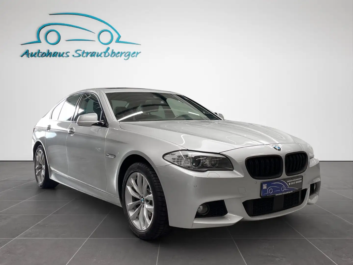 BMW 525 d xDrive M-Sport ACC Bi-Xenon Shz Срібний - 2