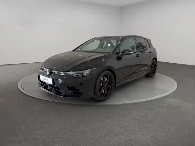 Volkswagen Golf view 2