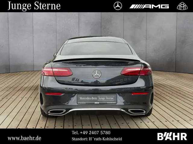 Mercedes-Benz E-Class view 8