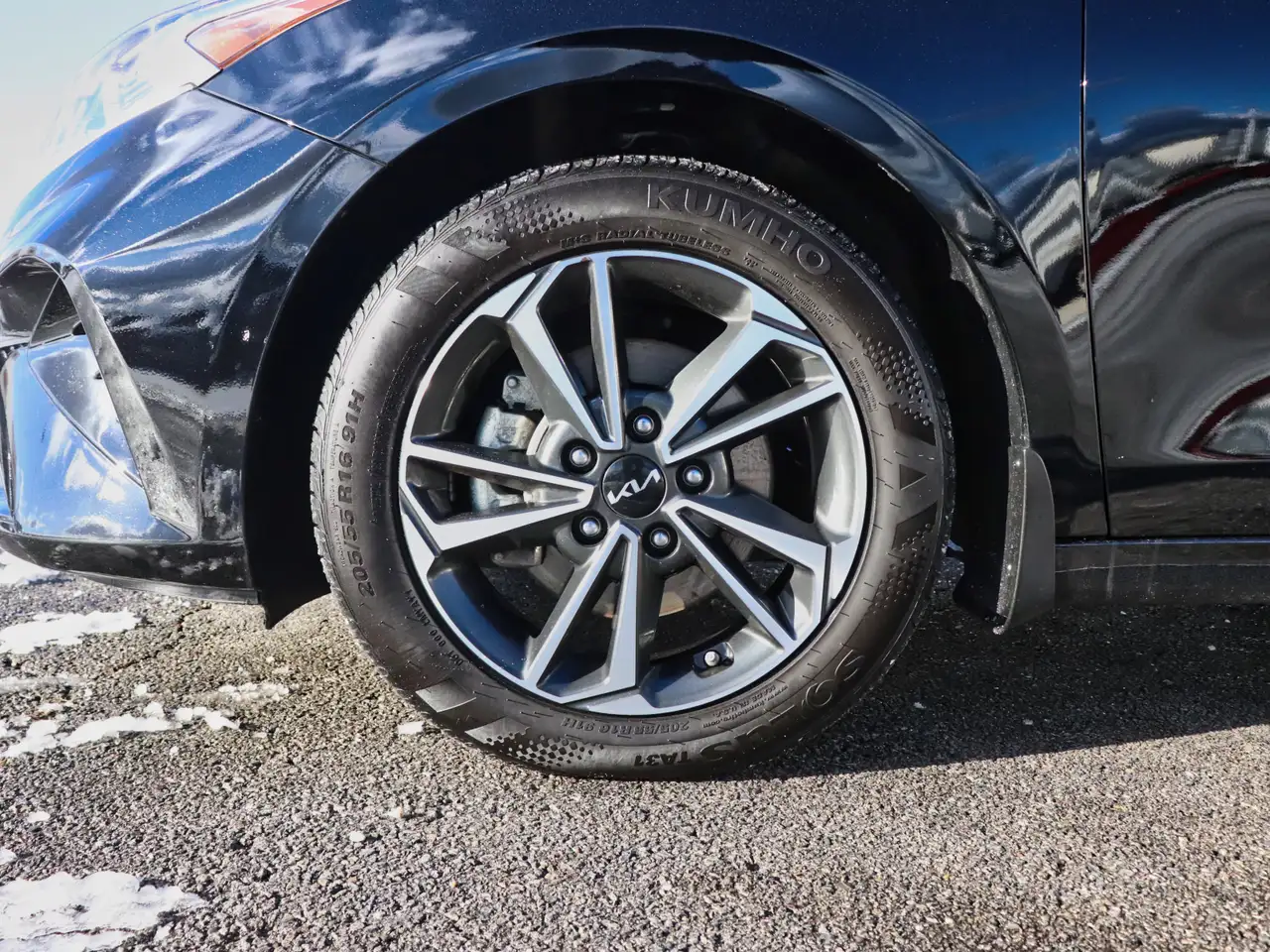 Kia Forte снимка Kia Forte
