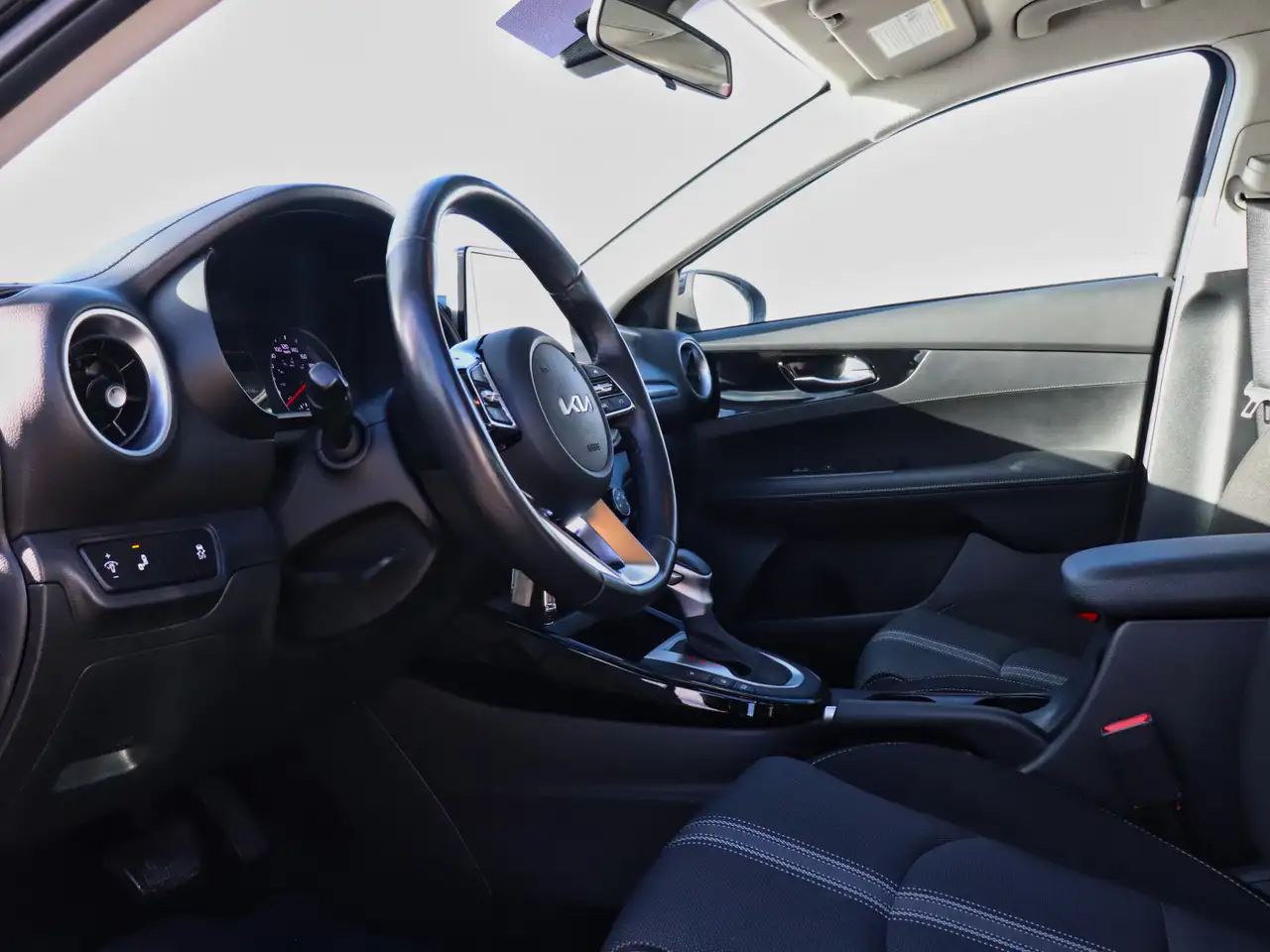 Kia Forte снимка Kia Forte