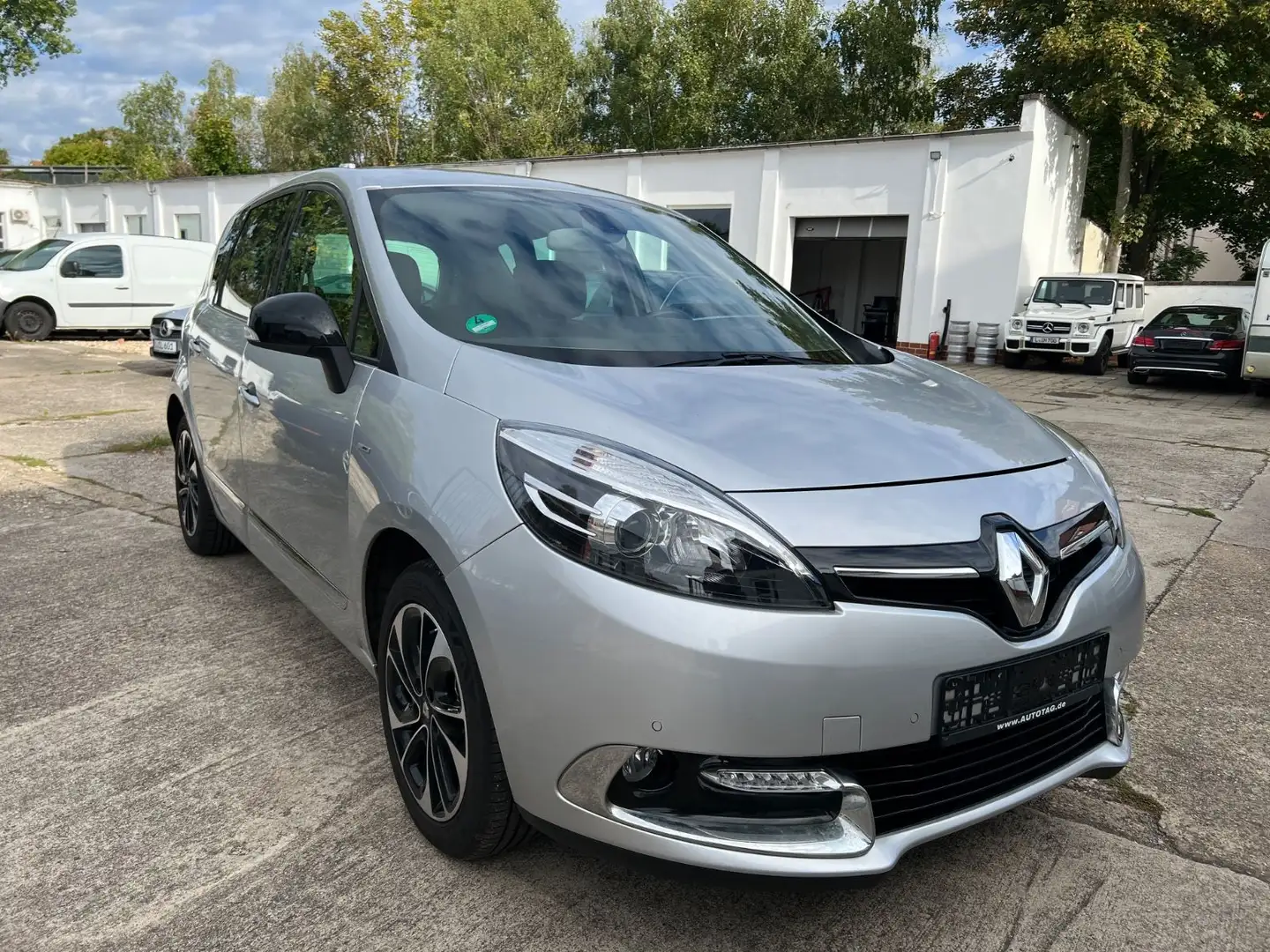 Renault Scenic III, 1.2 BOSE Edition, TÜV, Service Grau - 1