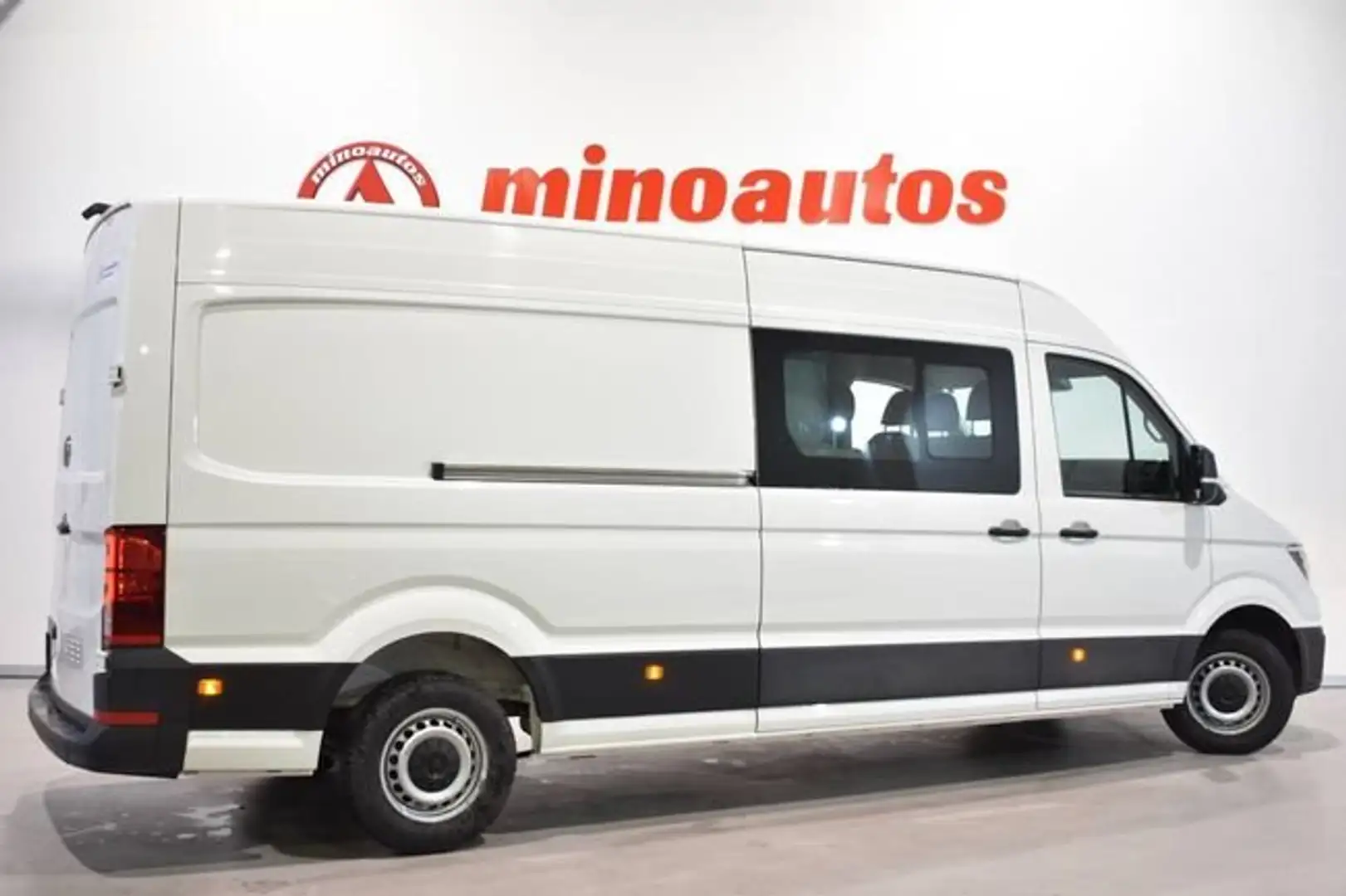 Volkswagen Crafter FURGÓN COMBI 35 L4H3 2.0 TDI 140 CV 7 PLA Blanco - 2