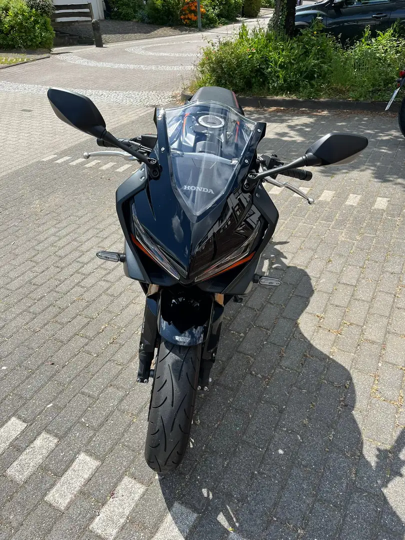 Honda CBR 650 Schwarz - 2