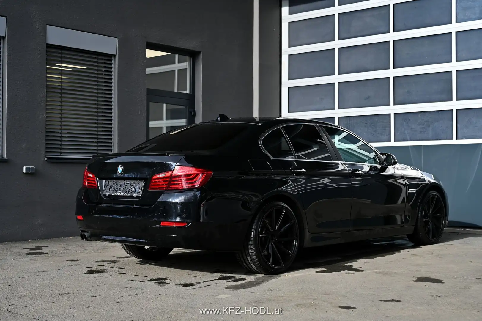 BMW 525 - 525d xDrive Noir - 2