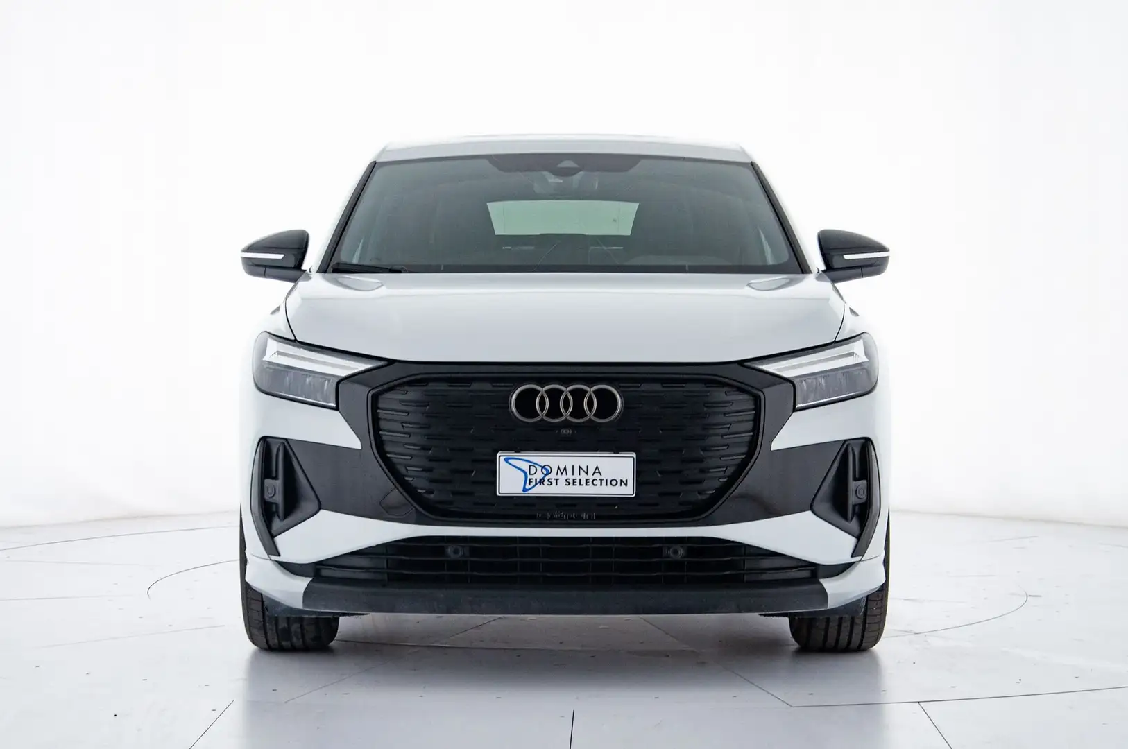 Audi Q4 e-tron Sportback 40 e-tron S line edition Bianco - 2