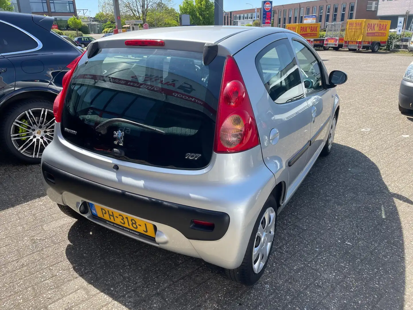 Peugeot 107 1.0-12V XS airco nette auto Grau - 2