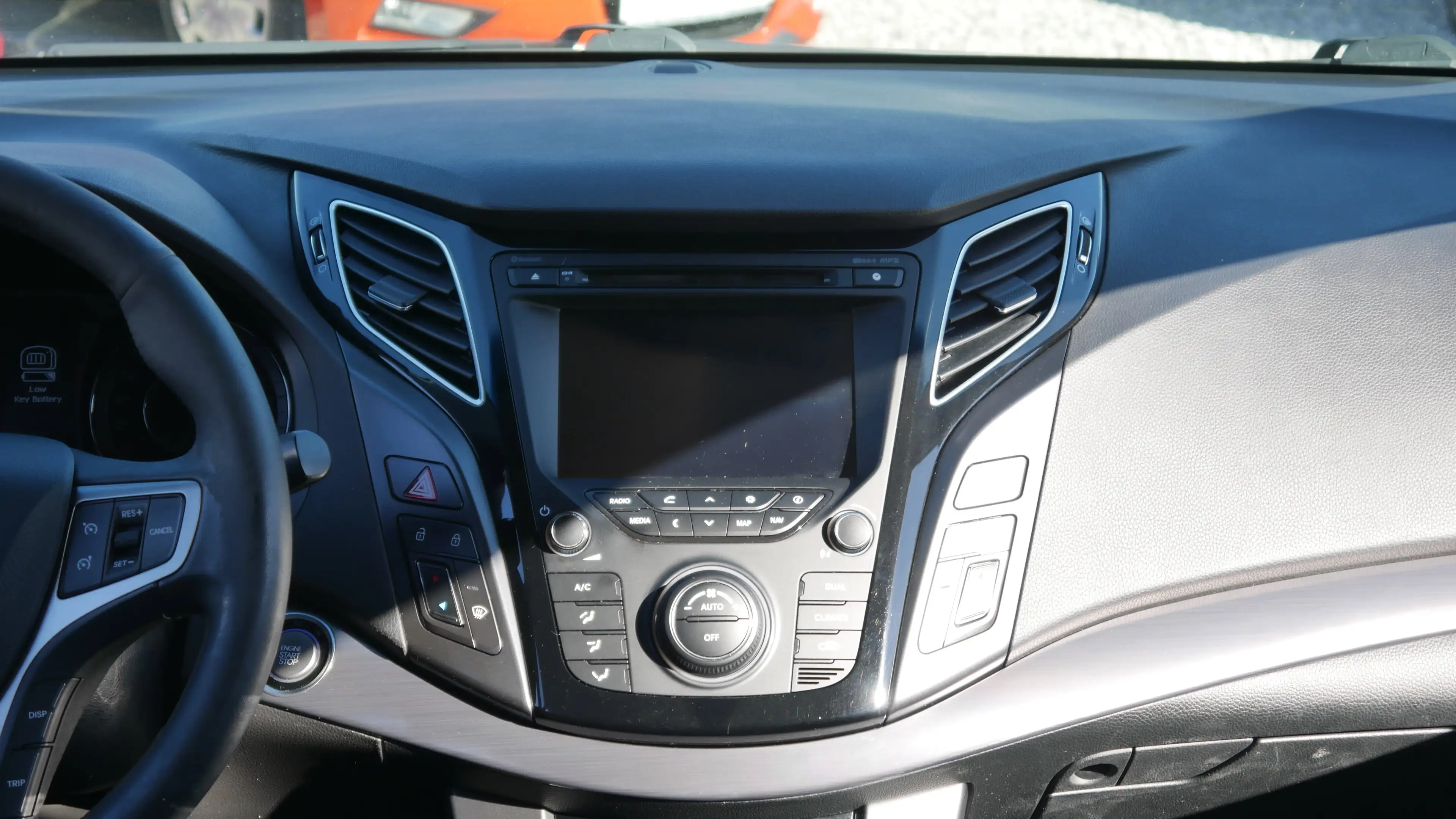 Hyundai i40 Rückfahrkamera Lenkrad,- Sitzheizung Klima AUX — photo 9