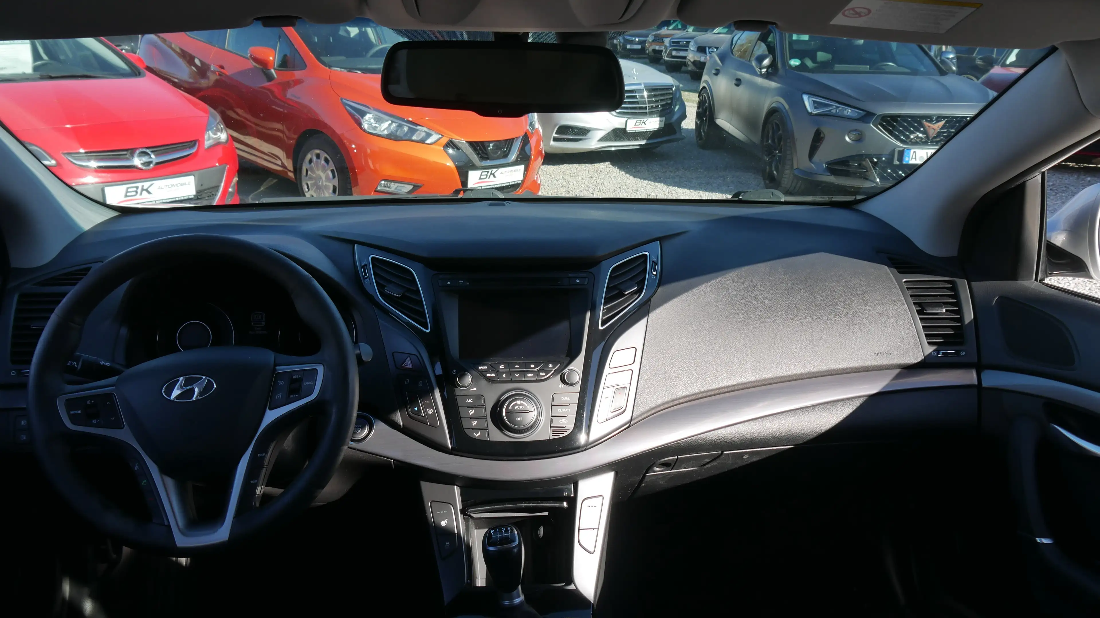Hyundai i40 Rückfahrkamera Lenkrad,- Sitzheizung Klima AUX — photo 10