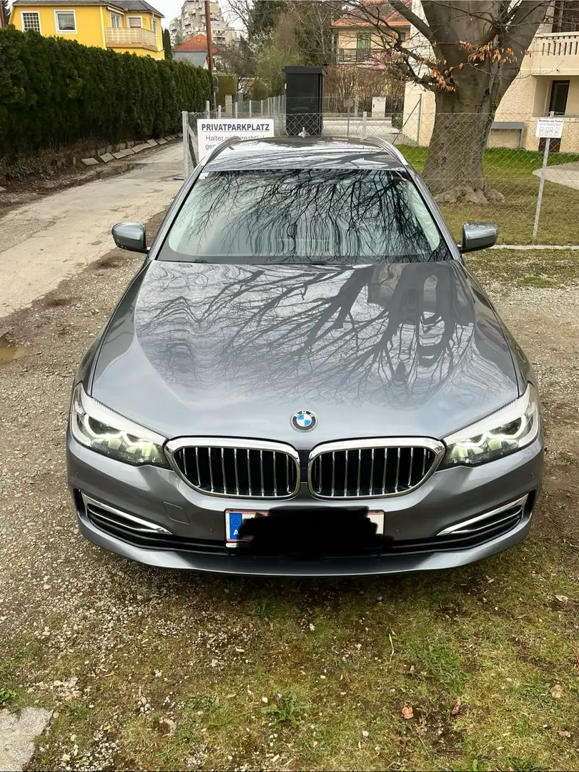 BMW 520 520d xDrive Touring Luxury Line - 1