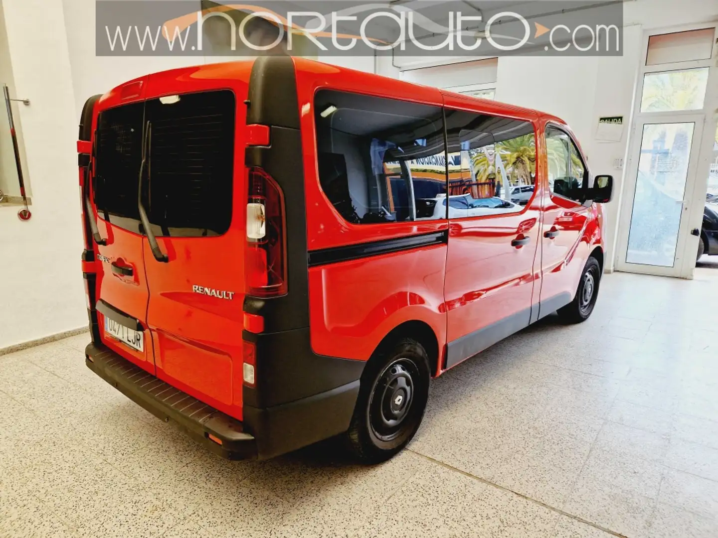 Renault Trafic Combi 9 1.6dCi Energy Largo 88kW Rojo - 2