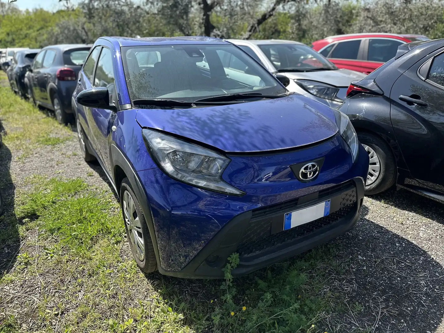 Toyota Aygo X 1.0 VVT-i 72 CV 5 porte Active S-CVT Modrá - 1