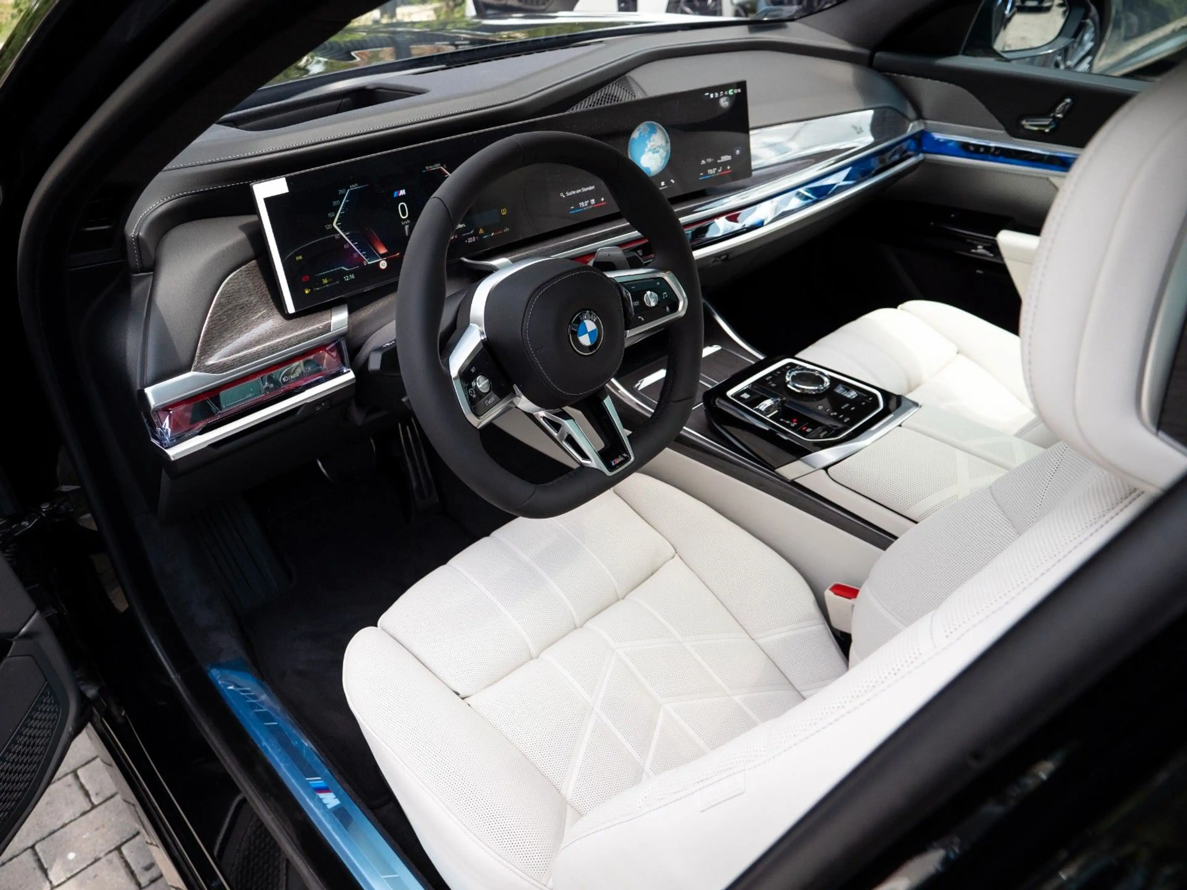 BMW 740 d M SPORT PRO.INDIVIDUAL.MASSAGE.SKY.5/100 — photo 15
