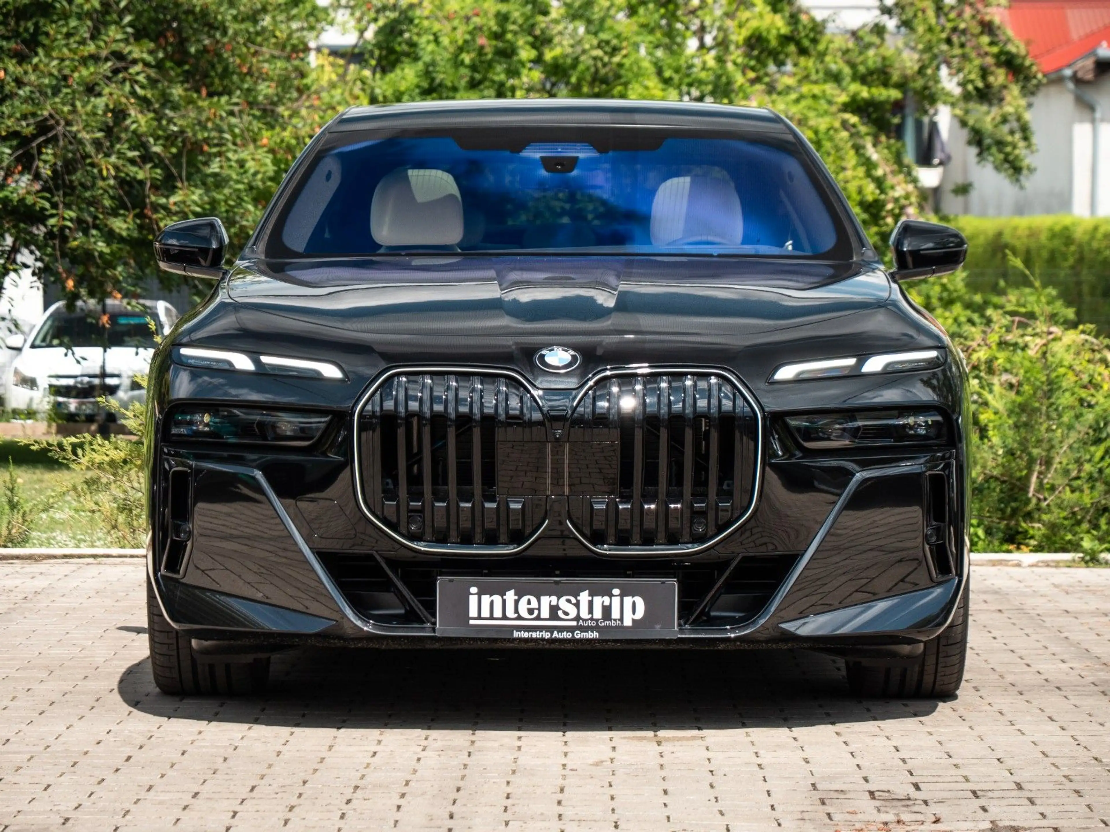 BMW 740 d M SPORT PRO.INDIVIDUAL.MASSAGE.SKY.5/100 — photo 2