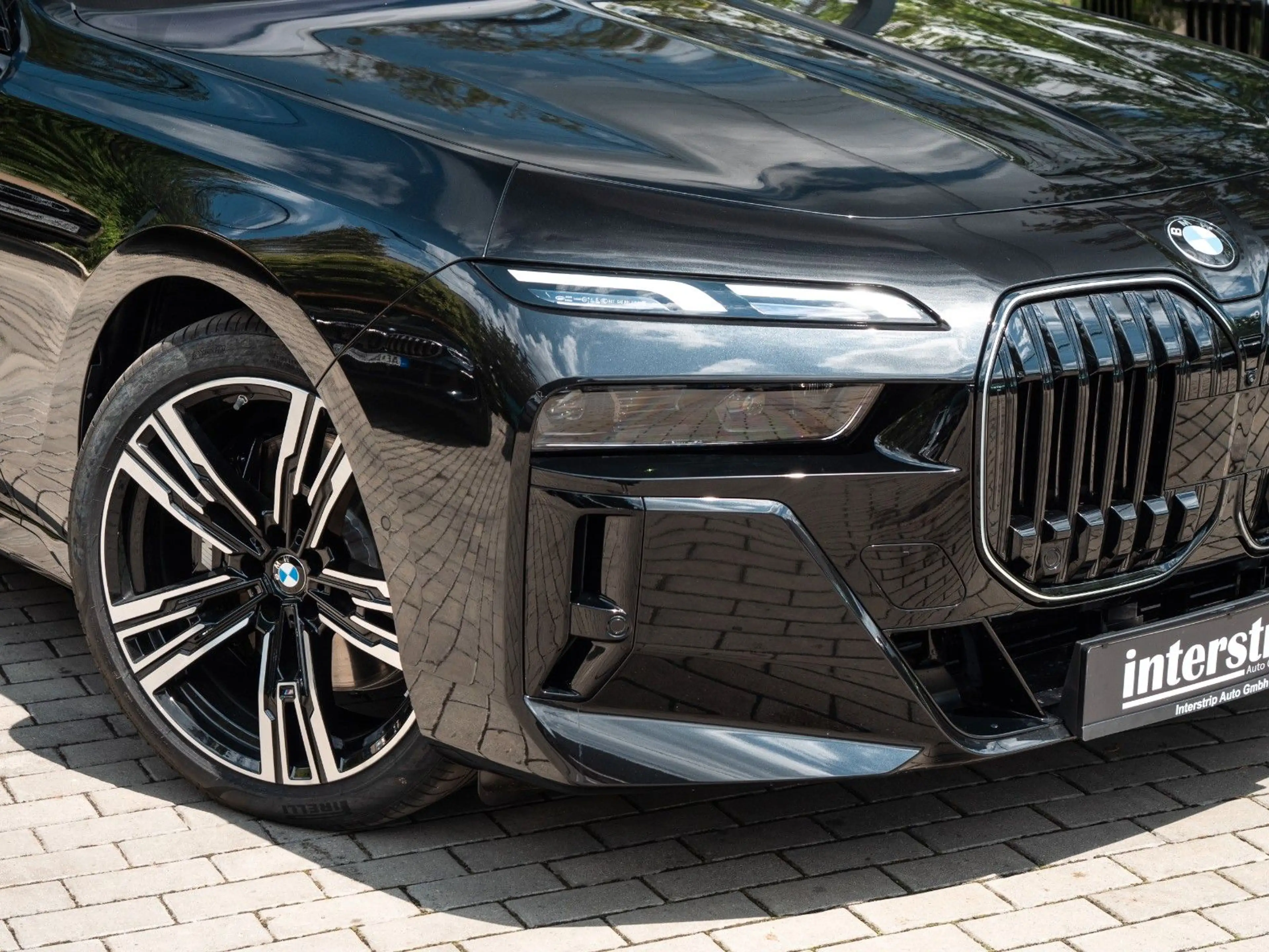 BMW 740 d M SPORT PRO.INDIVIDUAL.MASSAGE.SKY.5/100 — photo 7