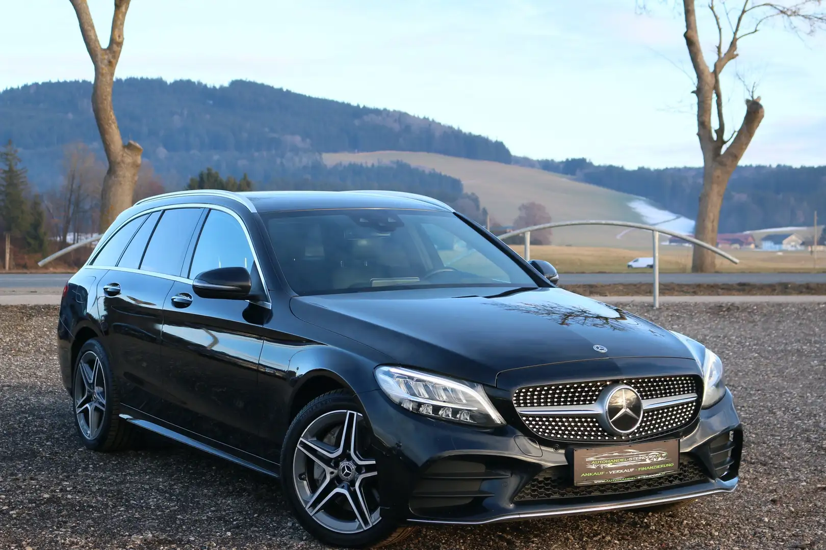 Mercedes-Benz C 300 de*2X AMG-Line*1.Besitz*Kamera*Keyless entry* Schwarz - 2