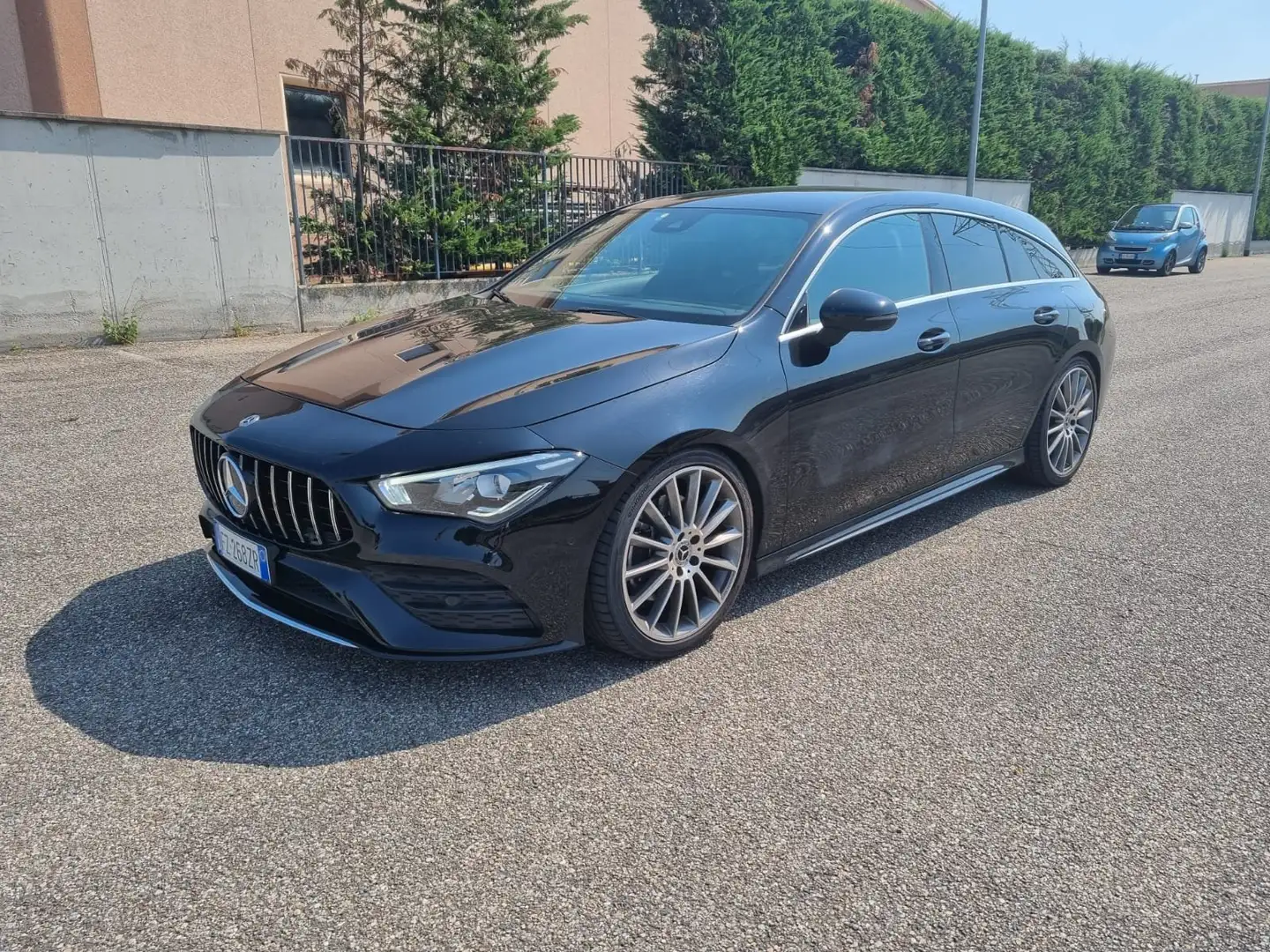 Mercedes-Benz CLA 200 Sh.Brake - X118 Shooting Brake d Premium auto Nero - 1