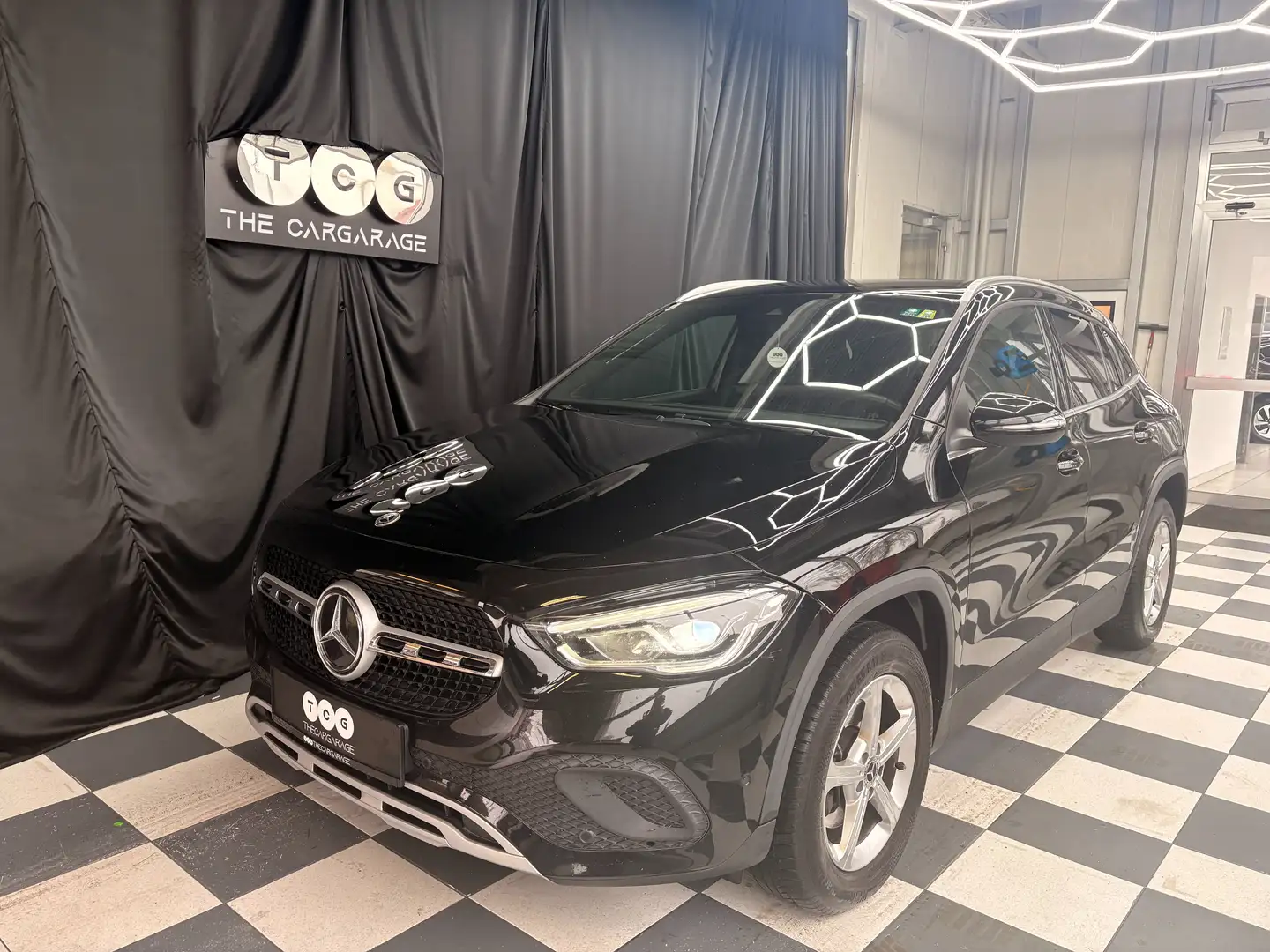 Mercedes-Benz GLA 200 GLA 200 d (247.712) Schwarz - 1