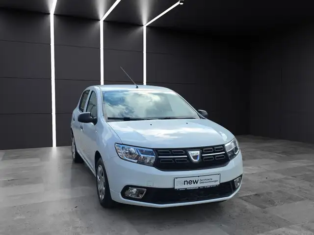 Dacia Sandero view 4