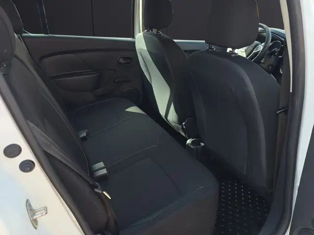 Dacia Sandero view 7