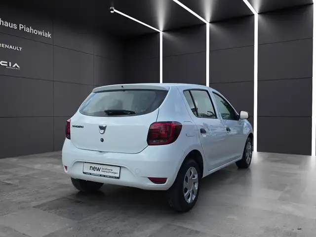 Dacia Sandero view 3
