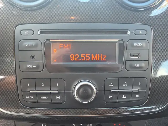 Dacia Sandero view 13