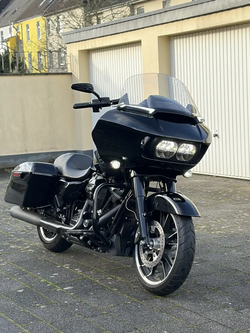 Harley-Davidson Road Glide 107 - 1