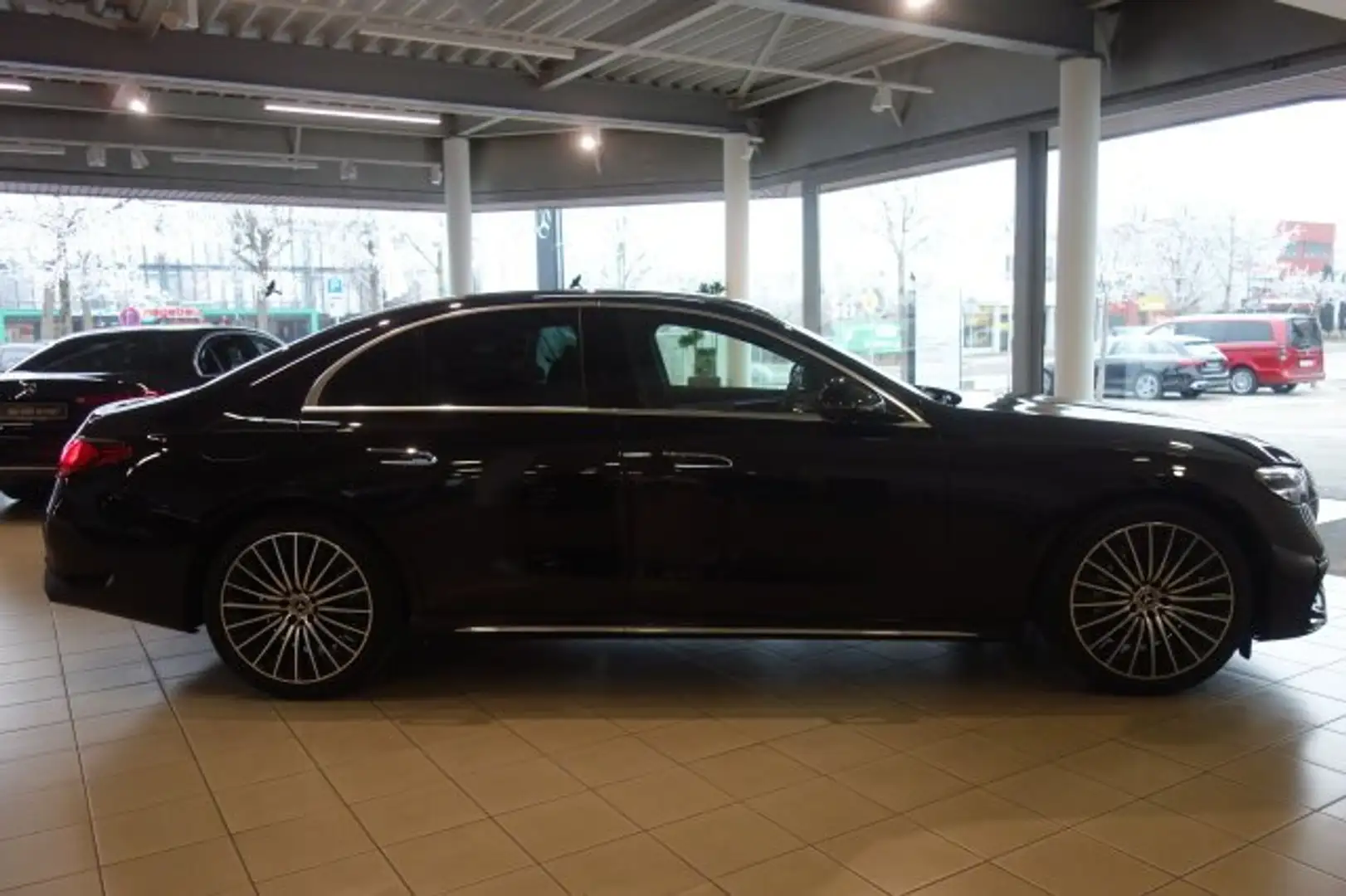 Mercedes-Benz E 220 E 220 d AMG LINE LED 360°20 ZOLLAHK KÜHLER BEL Schwarz - 2