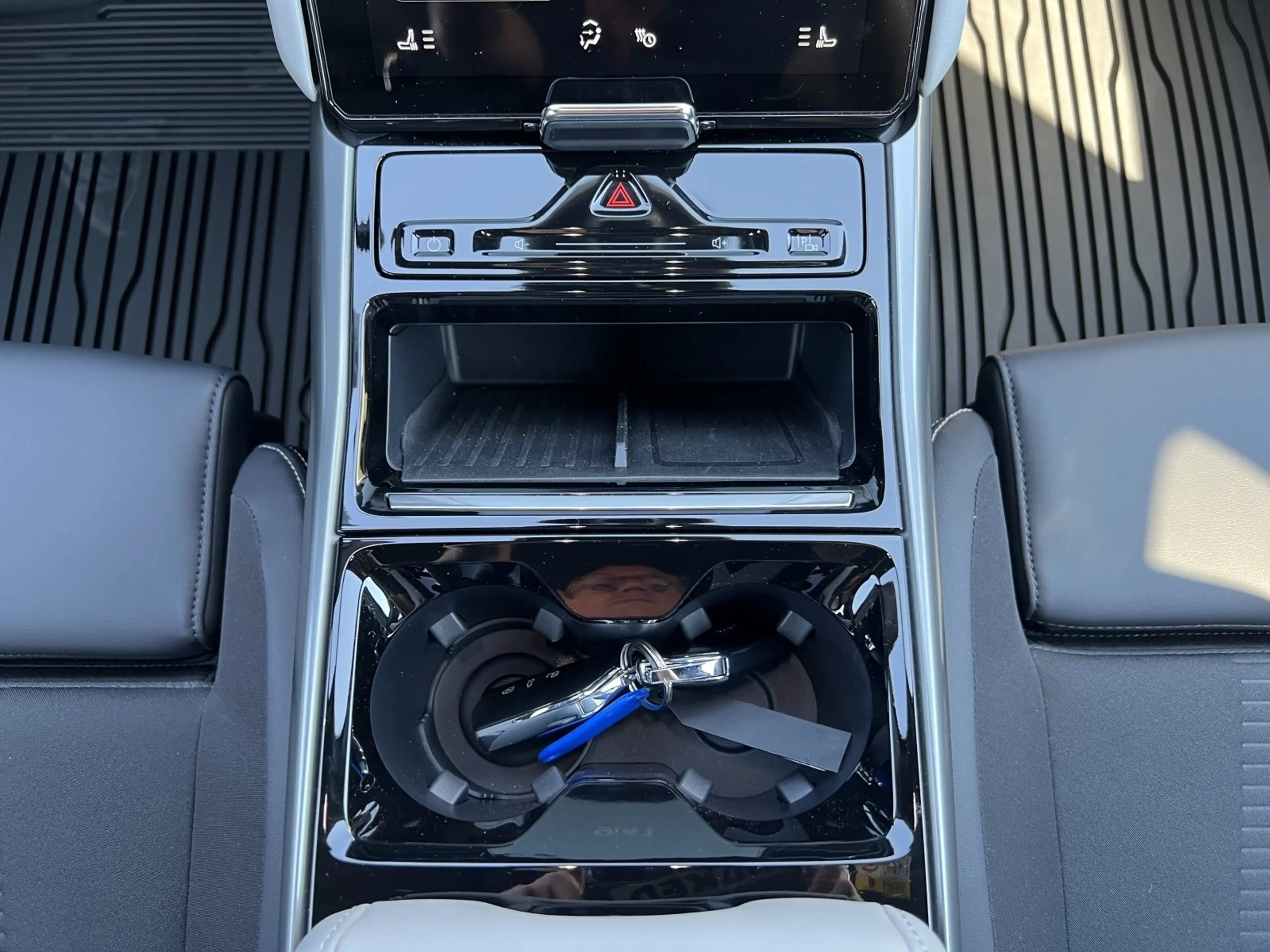 Ford Capri Extenden Range 210kW RWD — photo 11