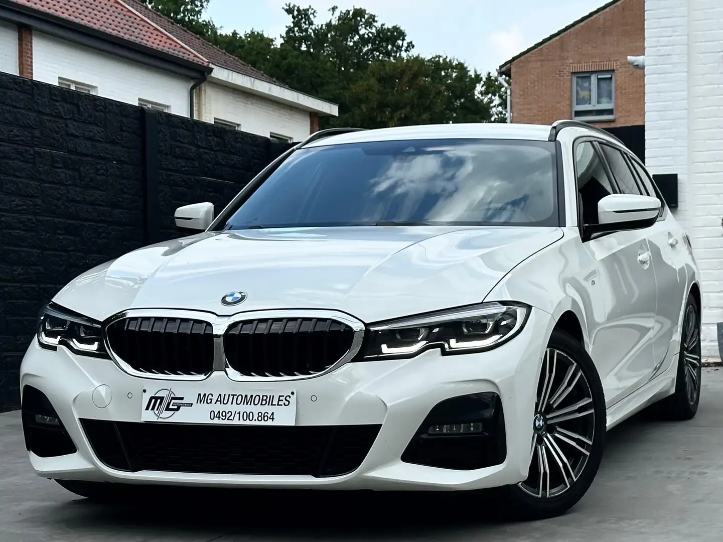 BMW 318 PACK M BOÎTE AUTO COCKPIT LED XENON NAVI PRO Blanc - 1