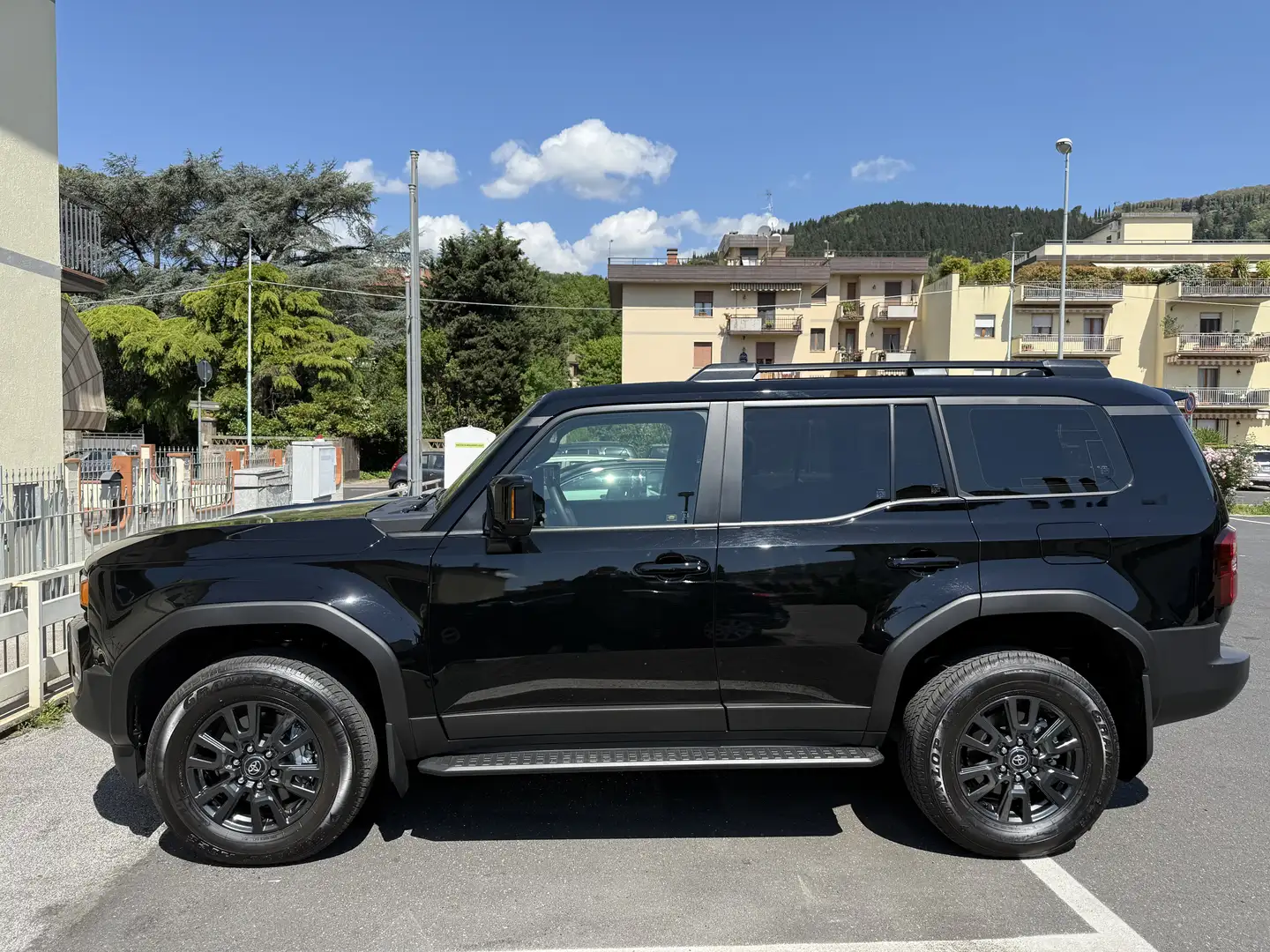 Toyota Land Cruiser Prado Comfort - 1