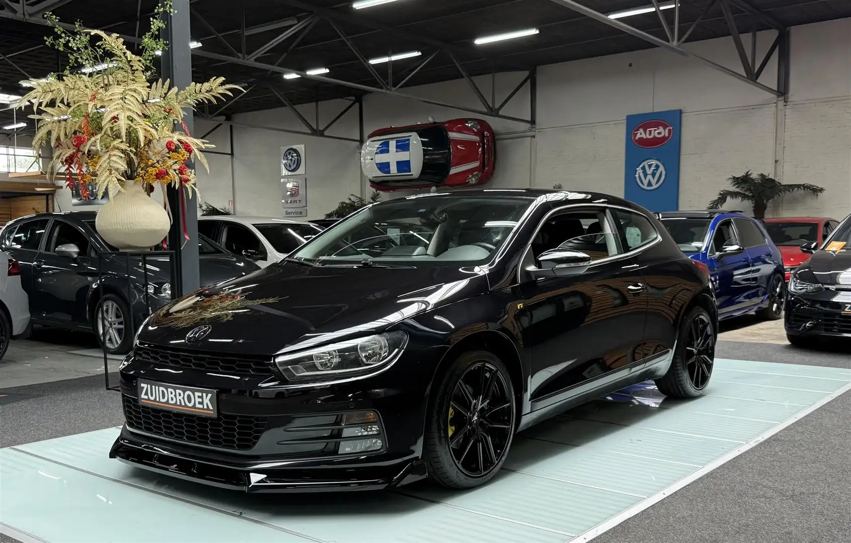 Volkswagen Scirocco 1.4 TSI 125PK Clima Cruise Stuurbediening Zwart - 1