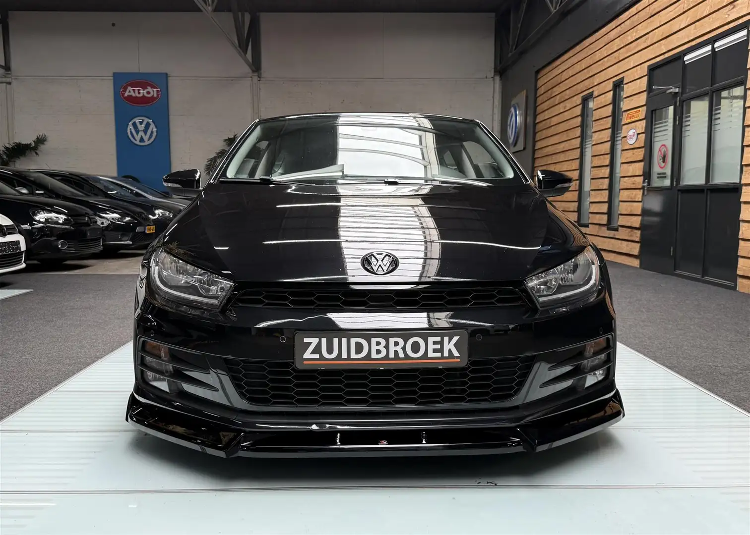 Volkswagen Scirocco 1.4 TSI 125PK Clima Cruise Stuurbediening Zwart - 2