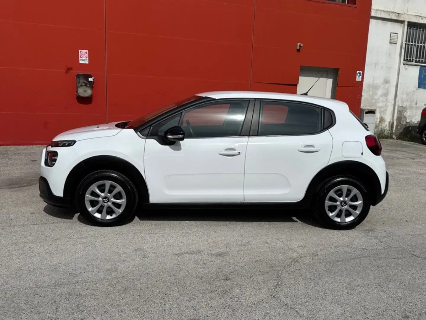 Citroen C3 PureTech 83 S&S Feel Neo patentati Bianco - 2