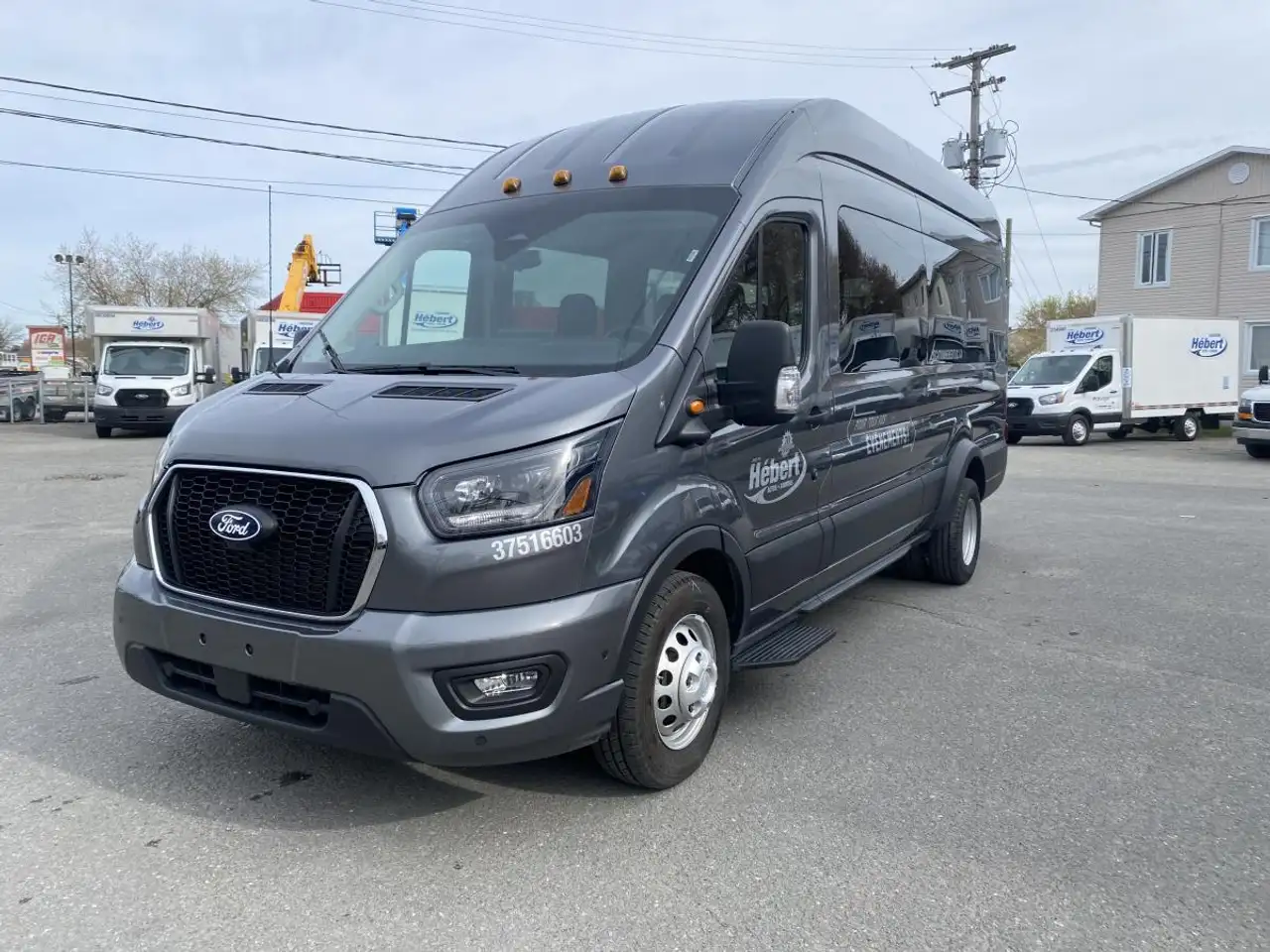 Ford Transit Passenger Wagon photo Ford Transit Passenger Wagon